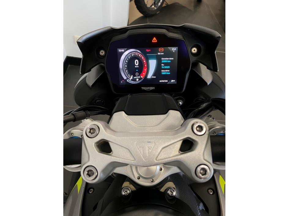 TRIUMPH SPEED TRIPLE 1200 RS