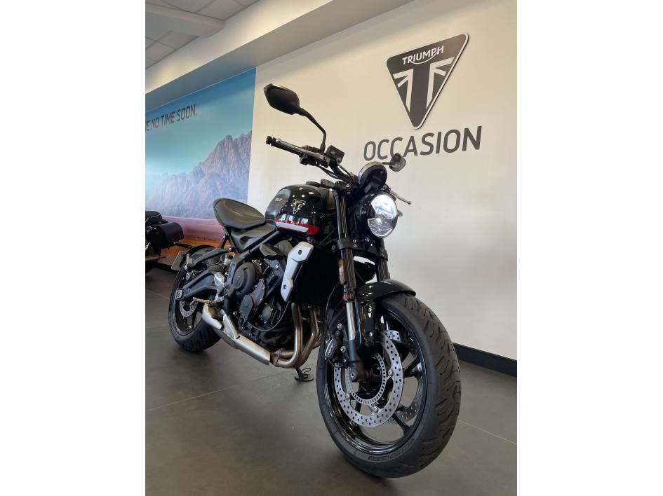 TRIUMPH TRIDENT 660