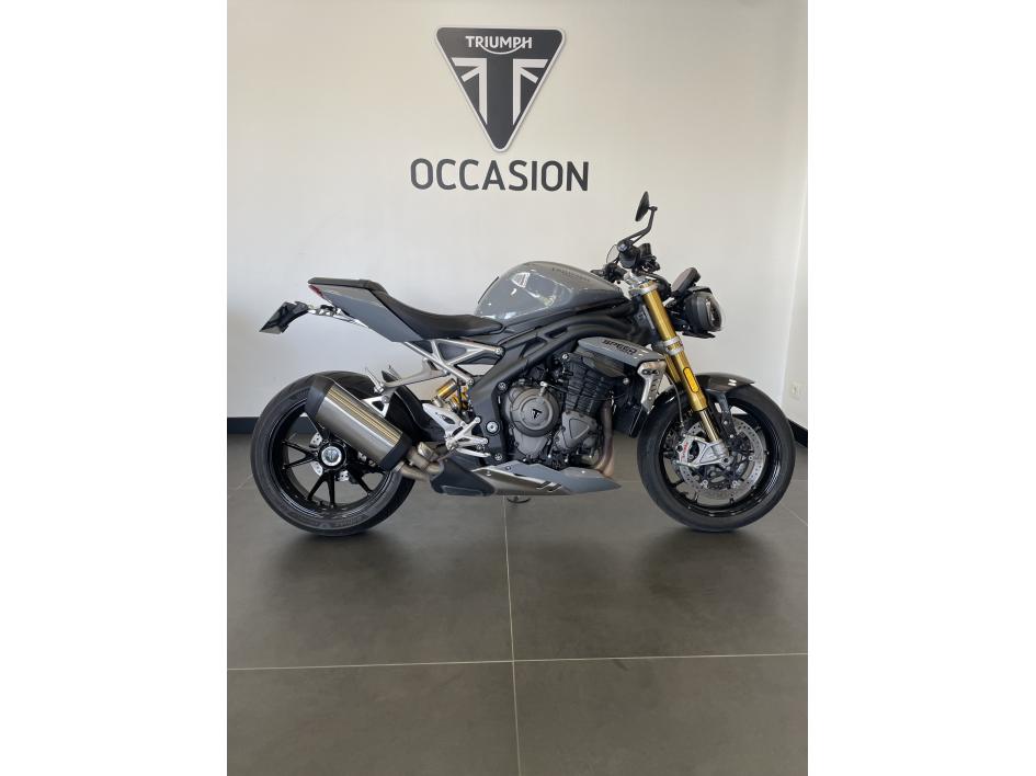TRIUMPH SPEED TRIPLE 1200 RS