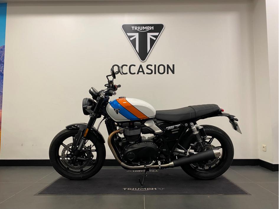 TRIUMPH SPEED TWIN 900