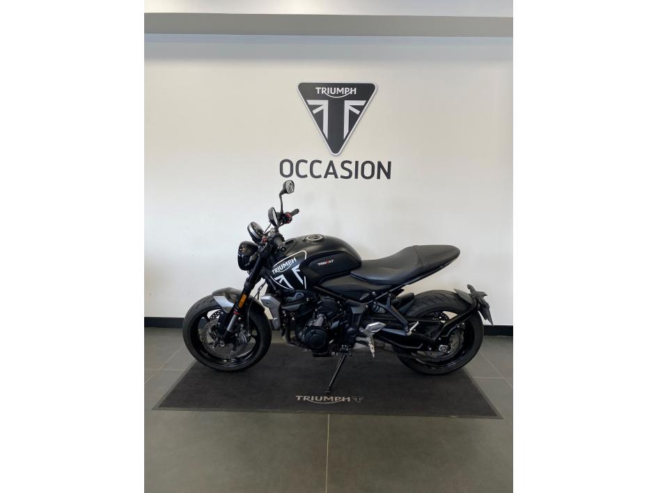TRIUMPH TRIDENT 660