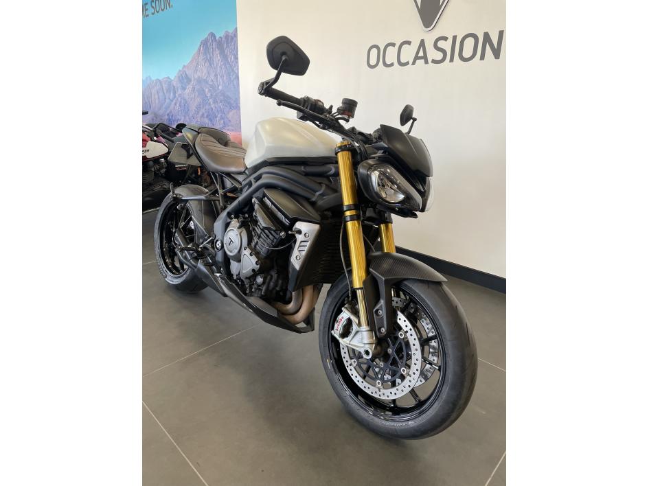 TRIUMPH SPEED TRIPLE 1200 RS